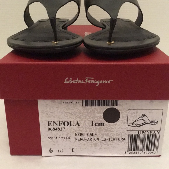 Salvatore Ferragamo Thong Sandals NIB - Picture 3 of 8